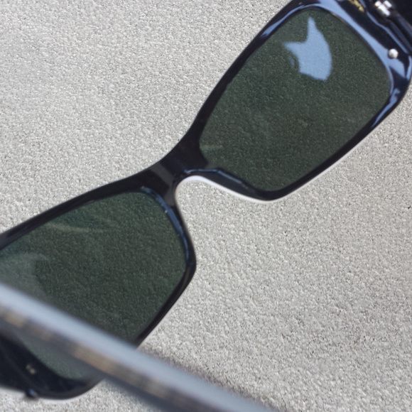 EUC Salvatore Ferragamo Eyewear Sunglasses FE 2085 main image 6